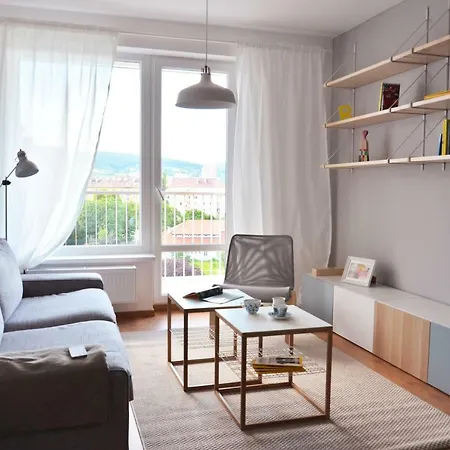 Lejlighed Brand New Apartment. Parking Spot Included! *