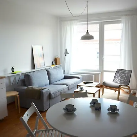 Lejlighed Brand New Apartment. Parking Spot Included! Bratislava