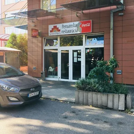 דירה Brand New Apartment. Parking Spot Included! ברטיסלאבה