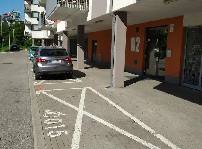 Daire Brand New Apartment. Parking Spot Included! *